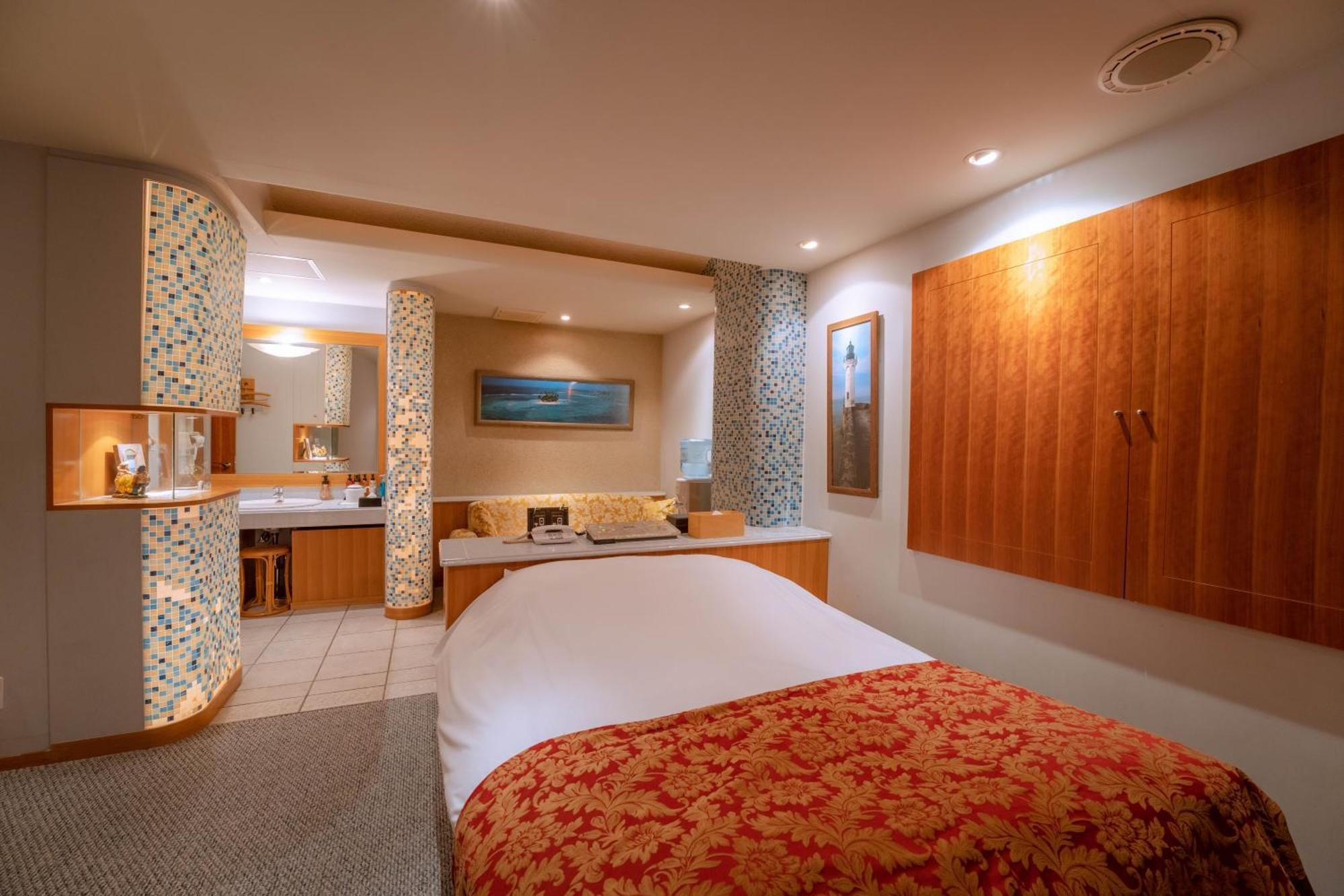 Eight Prince Hotel -Adult Only- โทโคโรซาว่า ภายนอก รูปภาพ