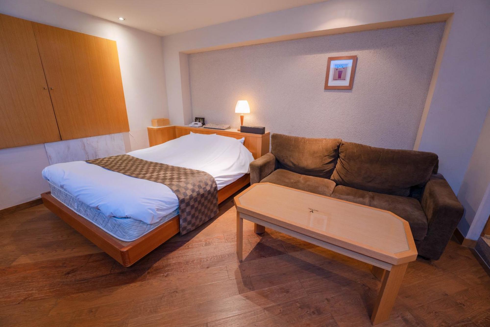 Eight Prince Hotel -Adult Only- โทโคโรซาว่า ภายนอก รูปภาพ
