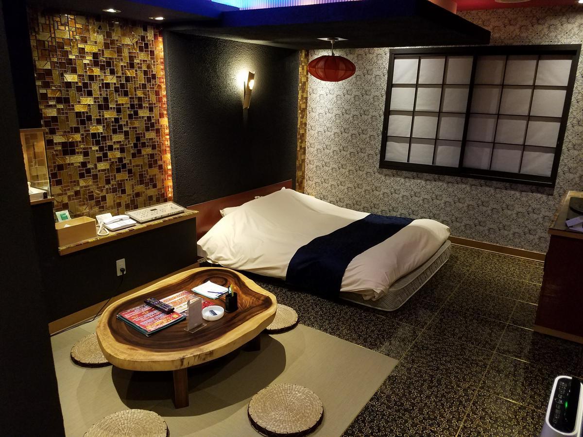 Eight Prince Hotel -Adult Only- โทโคโรซาว่า ภายนอก รูปภาพ